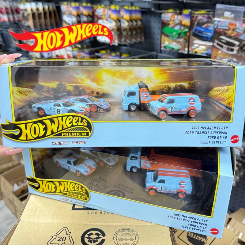 Vintage Collectible Hot Wheels - New Hot Wheels Le Mans Garage